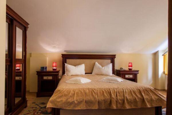 Hotel Alice ไบเลโอเลอเนชต์ ภายนอก รูปภาพ
