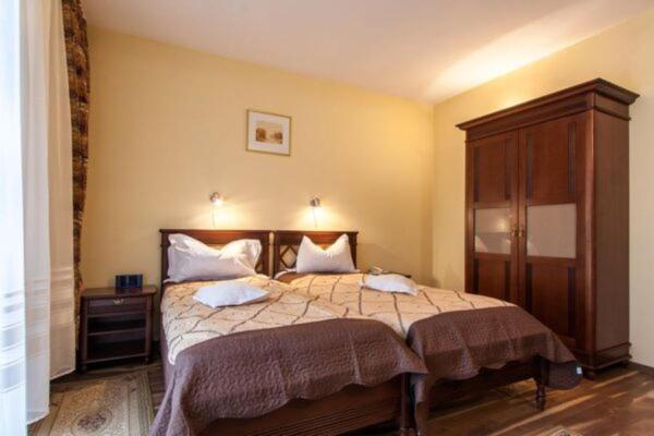 Hotel Alice ไบเลโอเลอเนชต์ ภายนอก รูปภาพ
